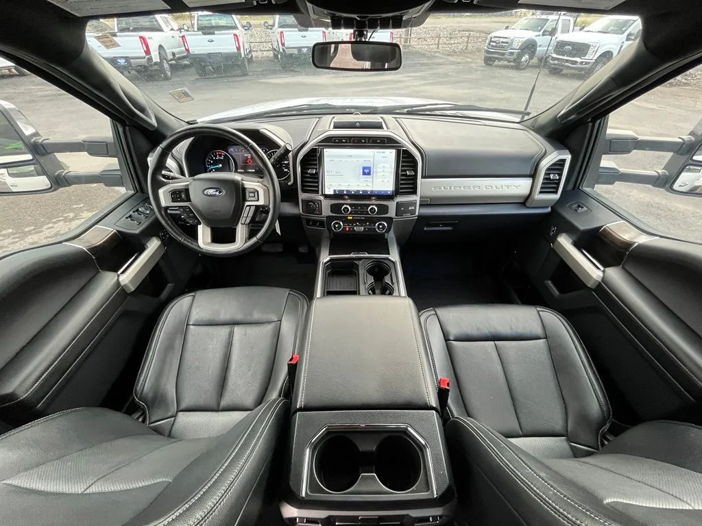 Used 2022 White Ford Lariat image 13