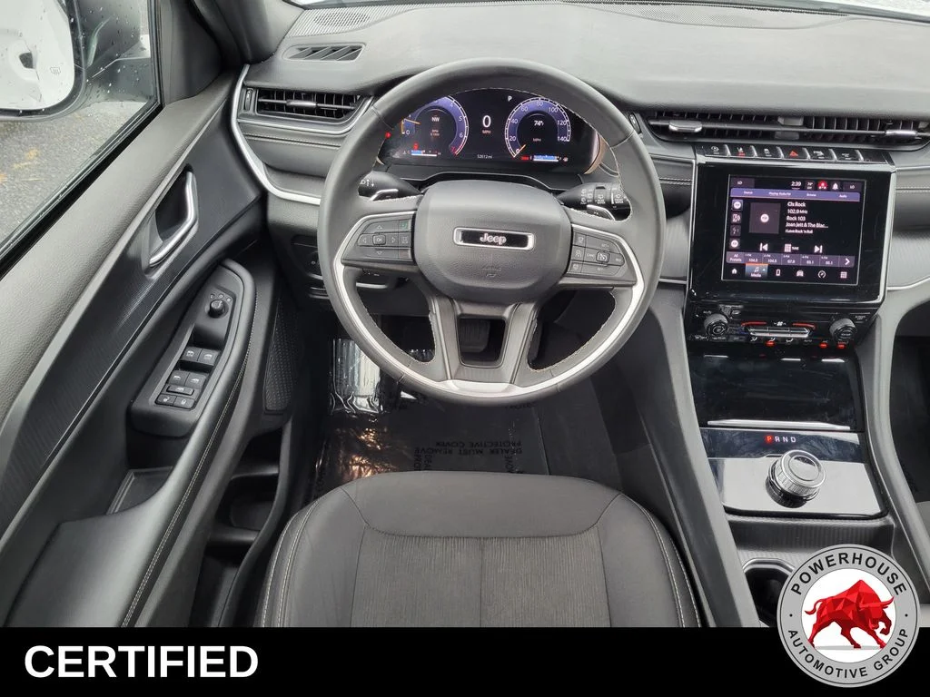 Used 2024 White Jeep Laredo image 19