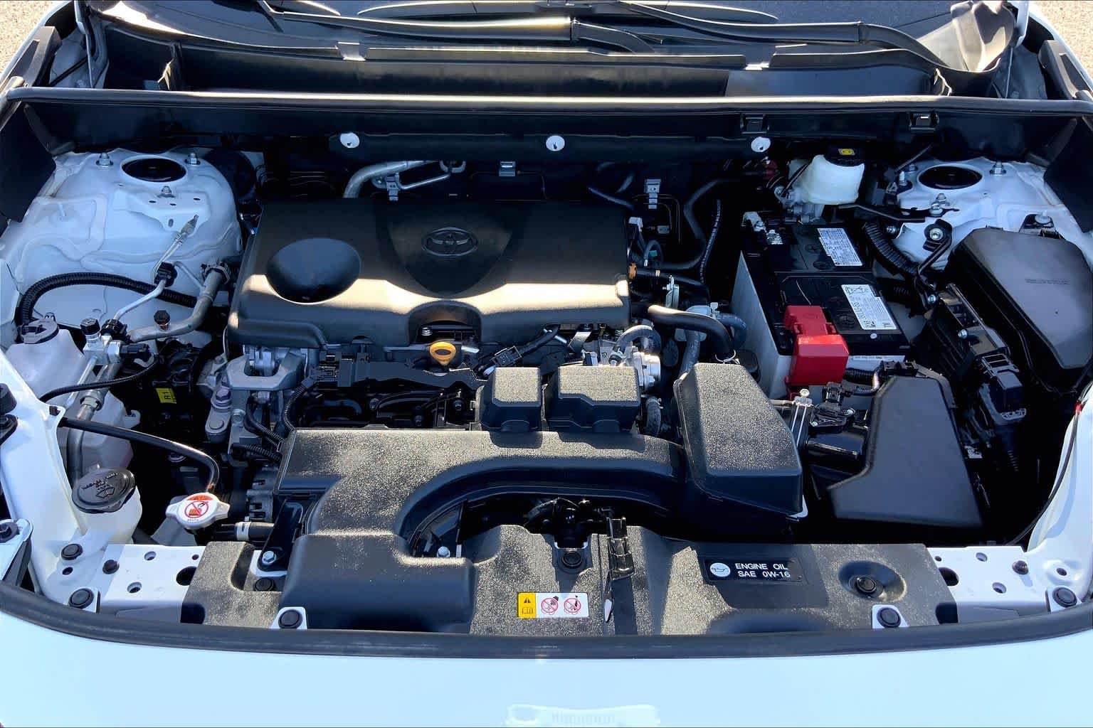 Used 2025 Ice Cap Toyota XLE image 31