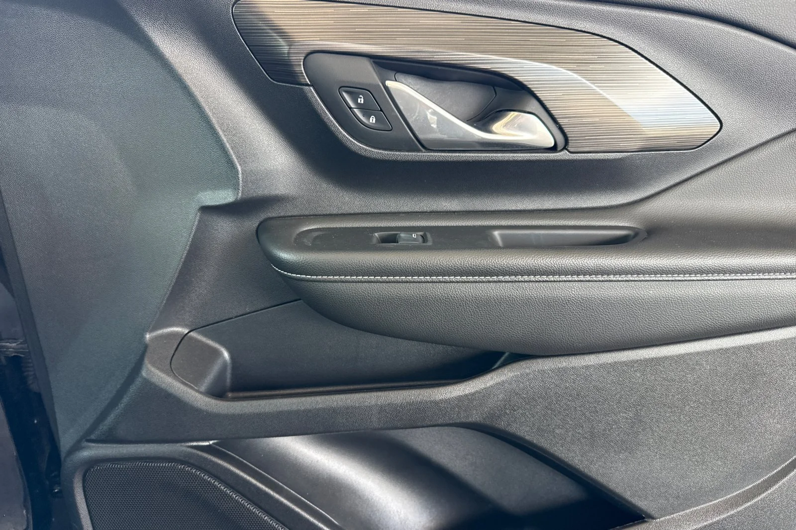 2024 GMC Terrain SLE - Photo 24
