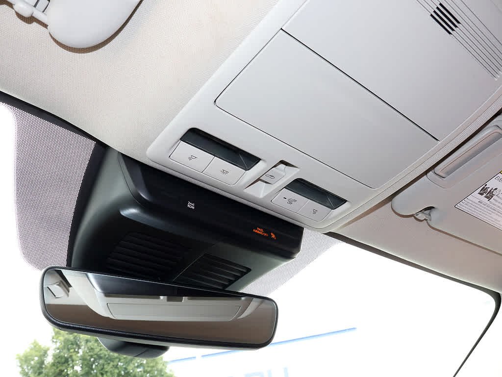 Used 2025 Polymetal Gray Metallic Mazda Premium Package image 20