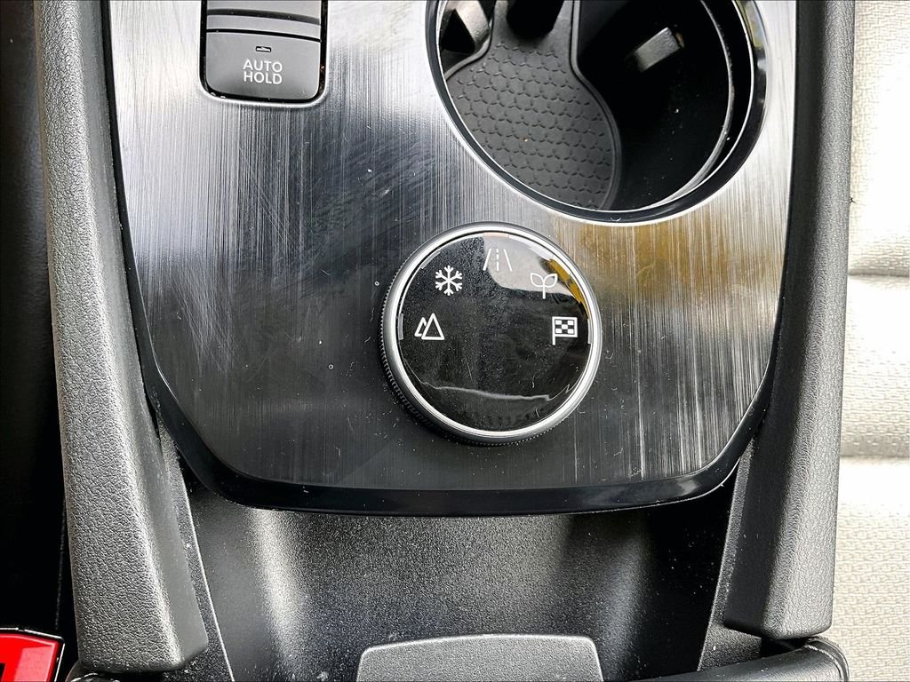 Certified Used 2021 White Nissan SV image 27