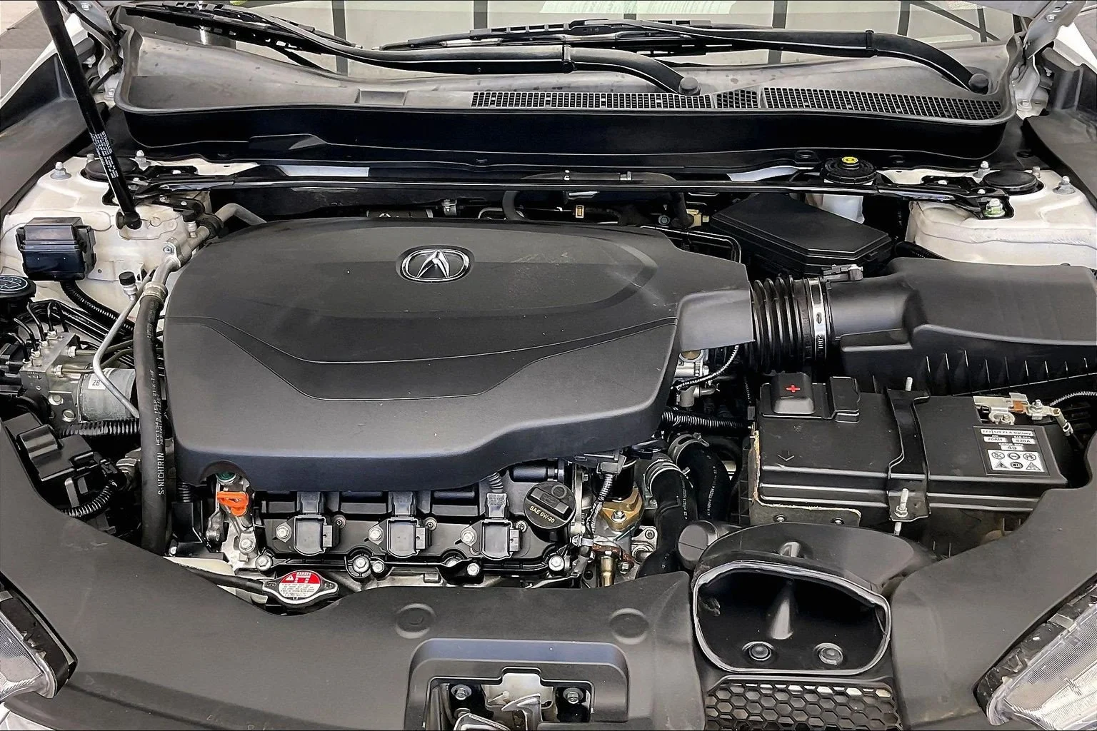 Used 2018 Bellanova White Pearl Acura 3.5L V6 image 8