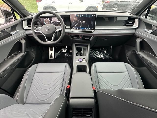 New 2026 Opal White Pearl Volkswagen 2.0T SE R-Line Black image 32