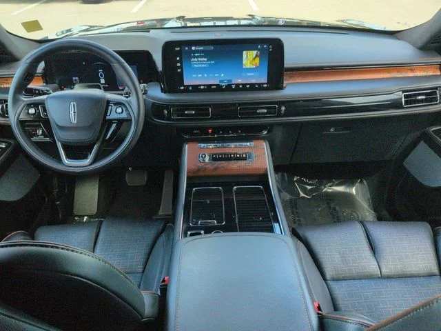 Certified Used 2025 Gray Metallic Lincoln Black Label image 15