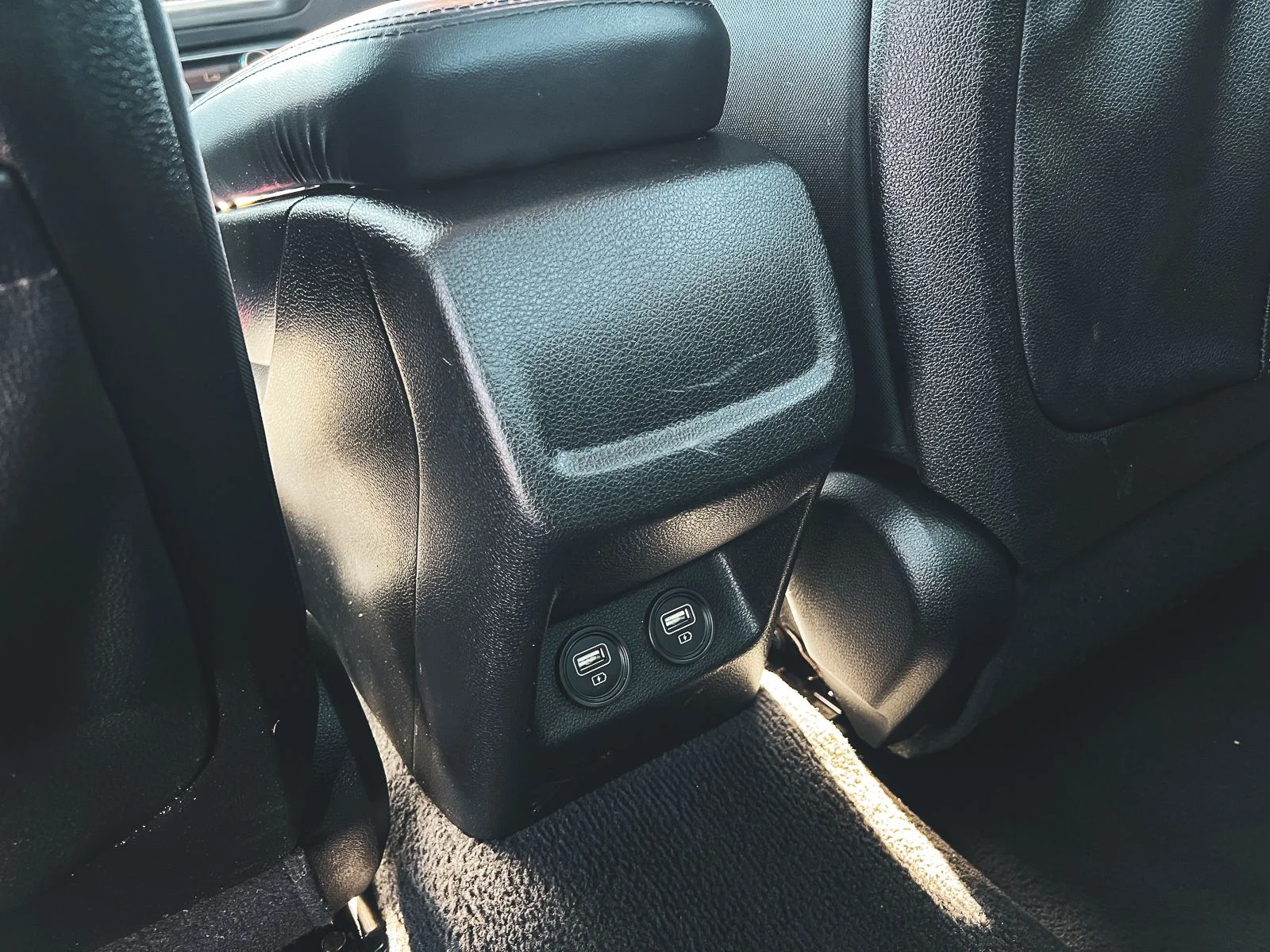 2023 Kia K5 LXS - Photo 17