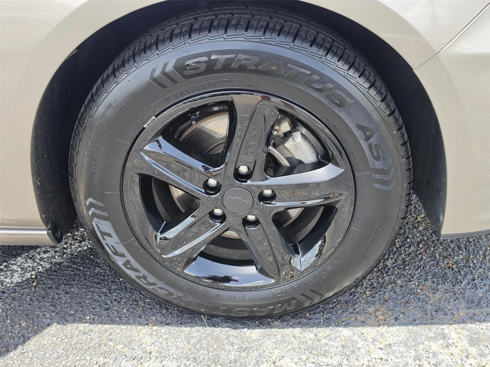 Used 2024 Mineral Gray Metallic Chevrolet LT image 31