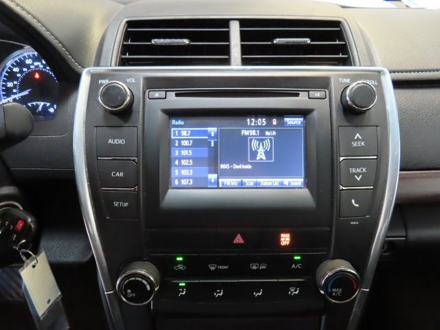 Used 2016 Silver Toyota LE image 23