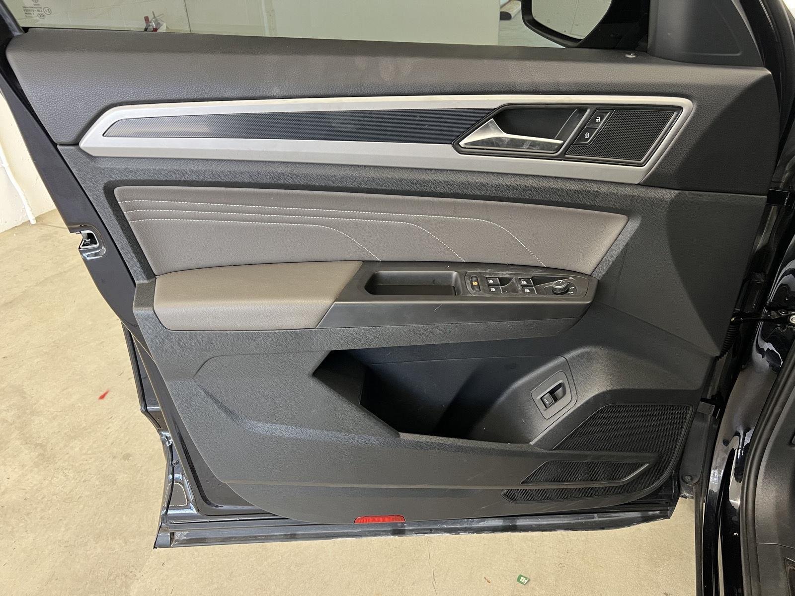2023 Volkswagen Atlas SEL R-Line Black - Photo 11