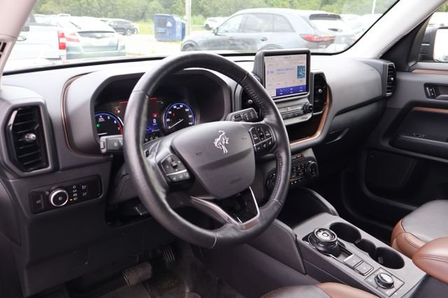 Used 2023 Black Ford Badlands image 10