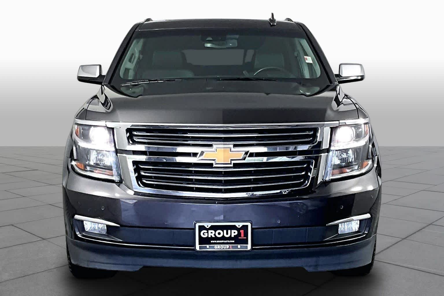 Used 2017 Tungsten Metallic Chevrolet Premier image 4