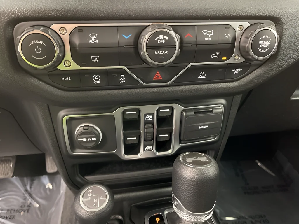 2025 Jeep Wrangler 4-Door Sport S - Photo 16