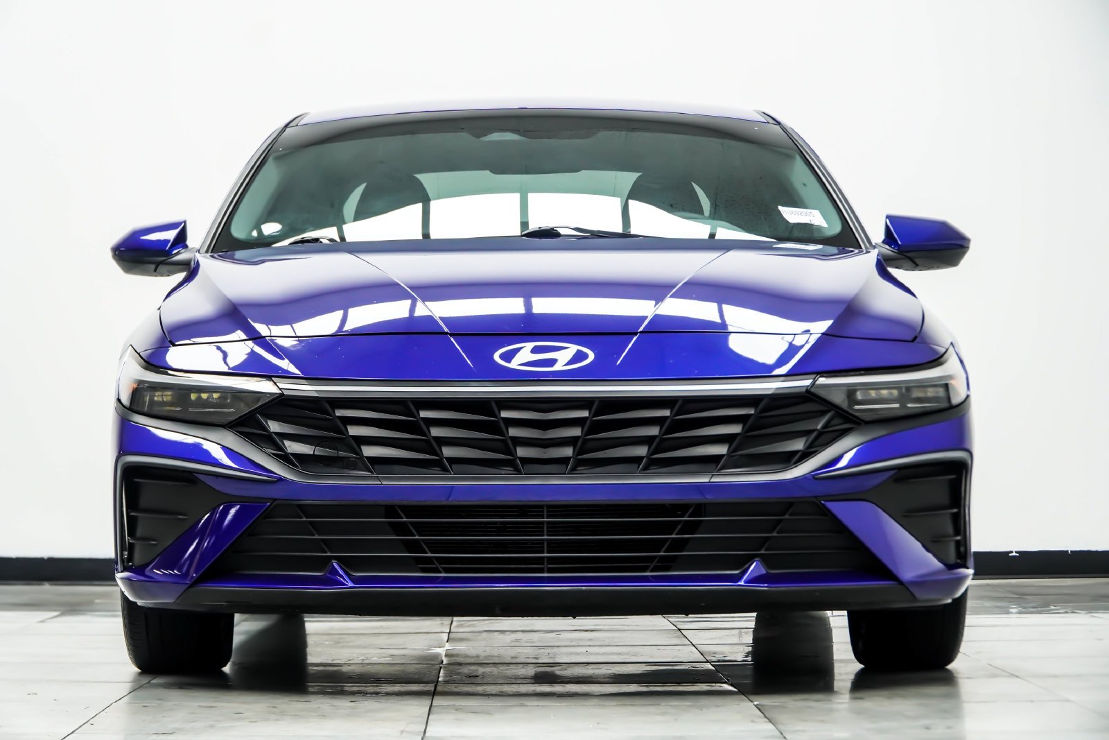 Used 2024 Blue Hyundai SEL image 9