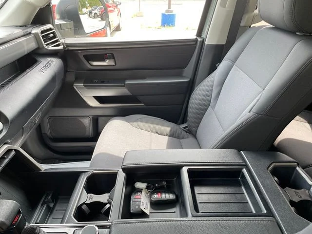 Used 2024 Green Toyota SR5 image 17