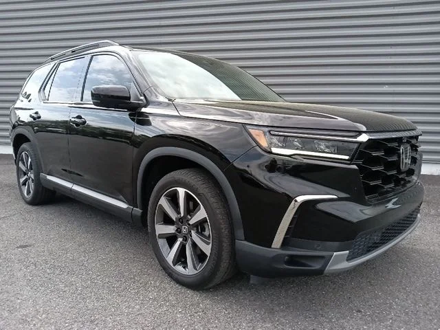 2023 Honda Pilot Elite AWD's photo