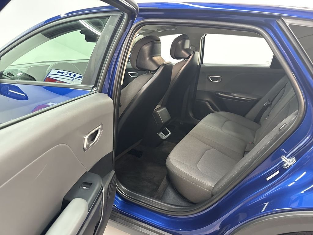 Used 2025 Deep Sea Blue Kia LXS image 16