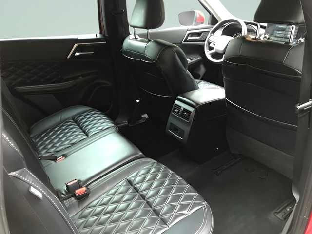 Used 2022 Red Mitsubishi SEL image 13
