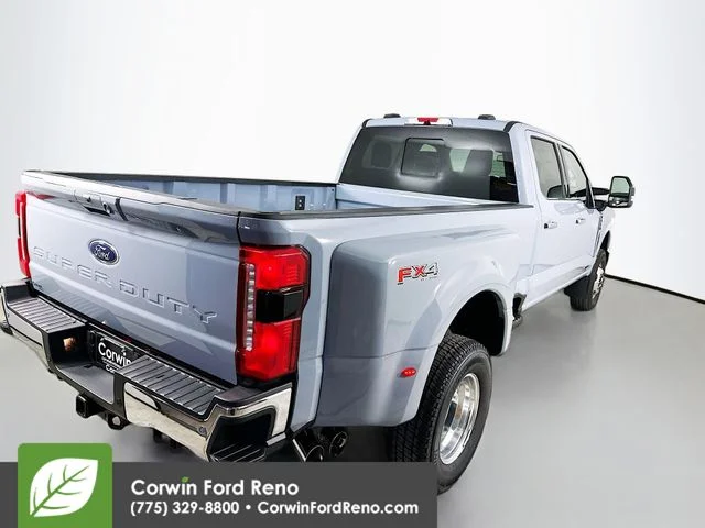 New 2026 Glacier Gray Metallic Tri-Coat Ford Lariat image 7