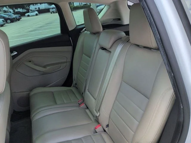 Used 2014 Oxford White Ford SEL image 14