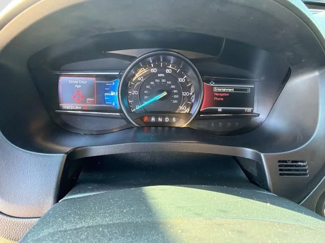 Used 2019 Gray Ford XLT image 27
