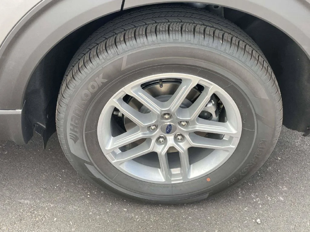New 2027 Gray Ford Active image 9