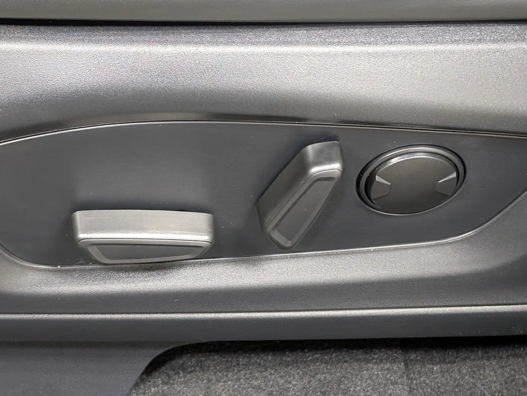 New 2026 Vapor Blue Metallic Ford Active image 11