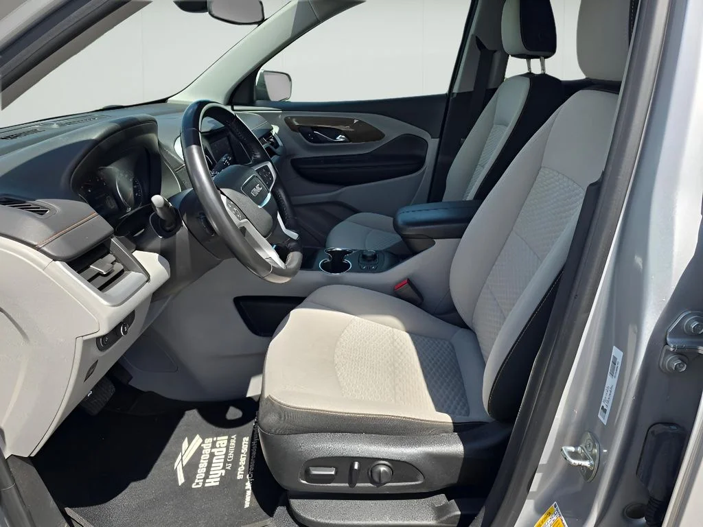 Used 2021 Quicksilver Metallic GMC SLE image 28