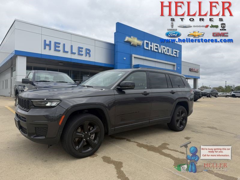 Used 2022 Baltic Gray Metallic Clearcoat Jeep Altitude image 1