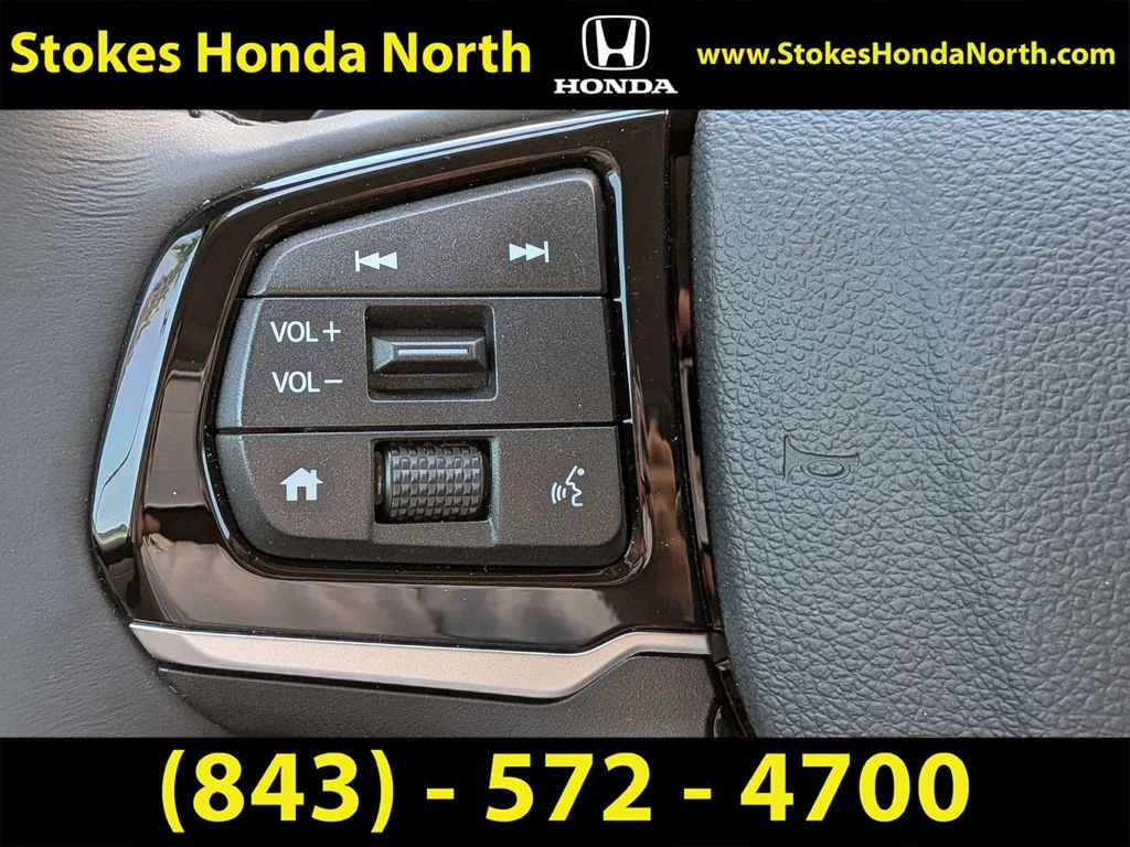 Used 2026 Silver Honda EX-L image 32