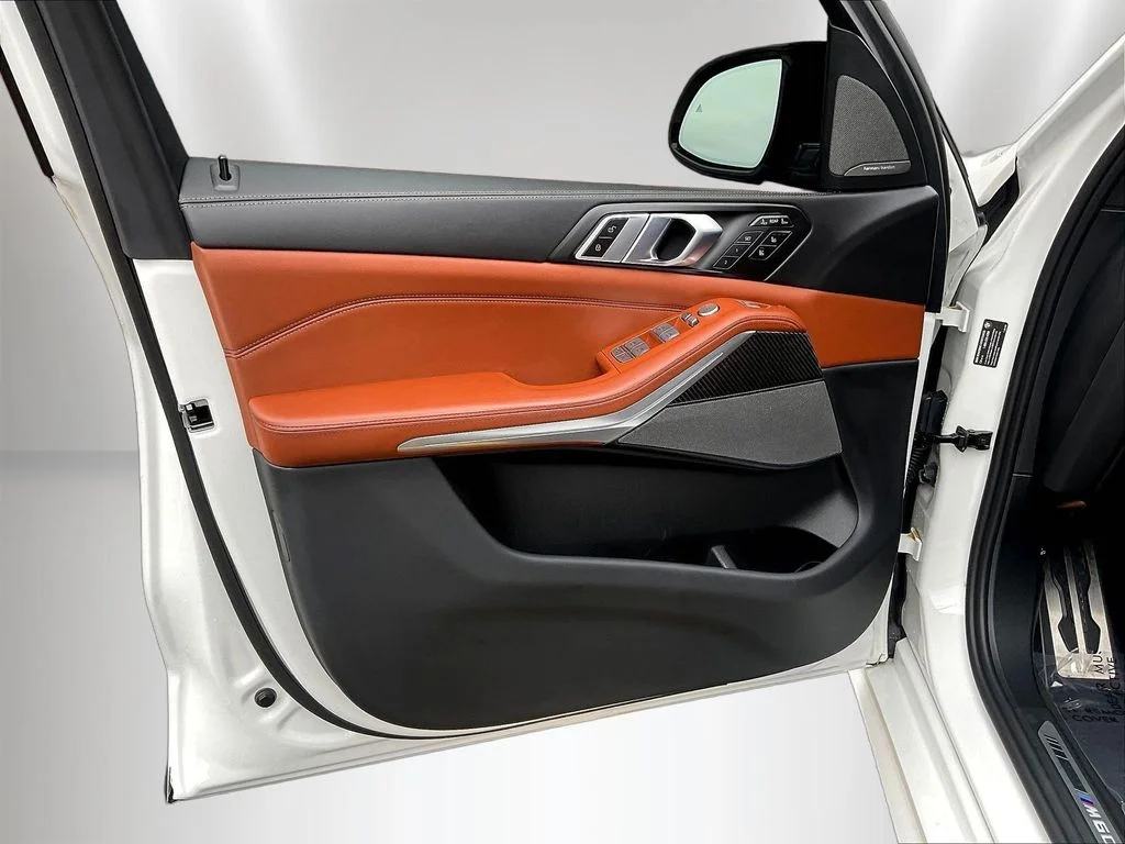 Used 2024 White Metallic BMW M60i image 20