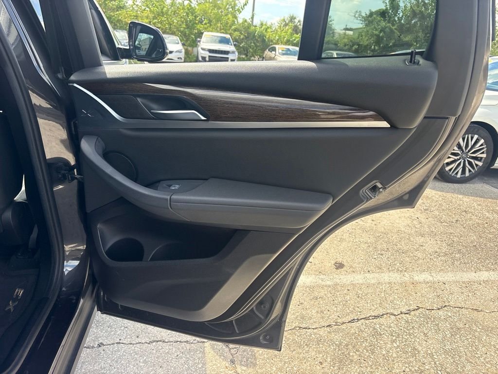Used 2020 Gray BMW sDrive30i image 18