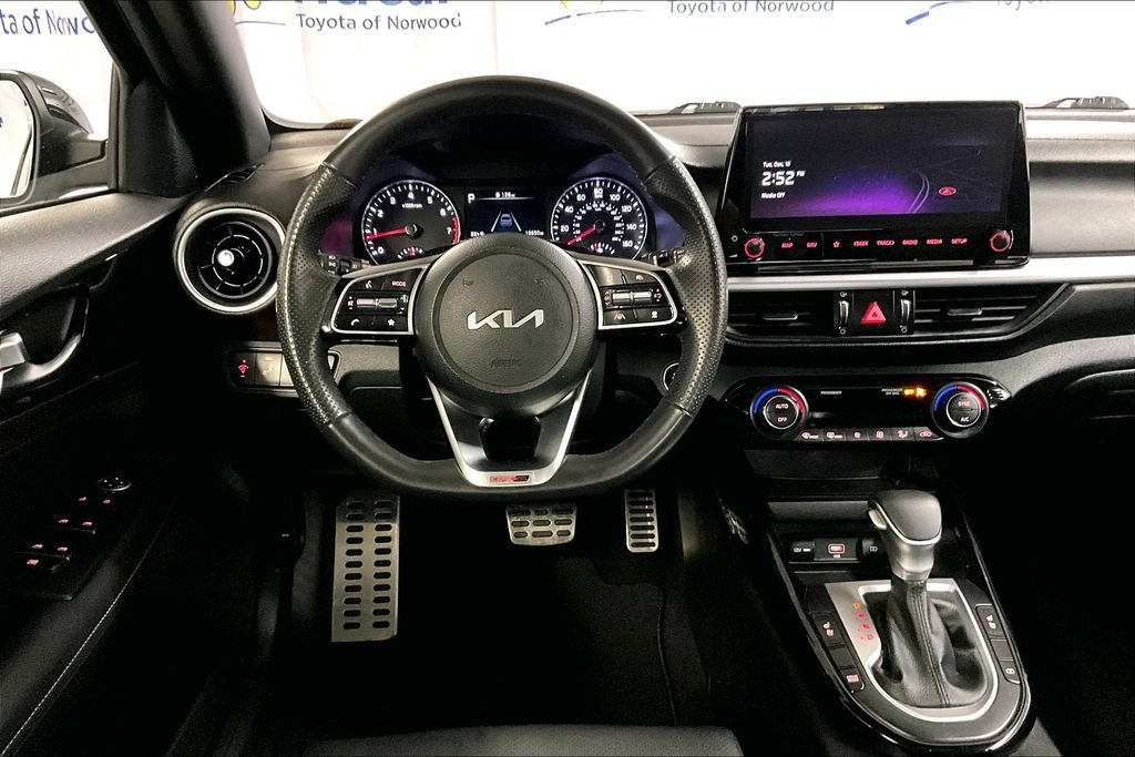 Used 2023 Black Kia GT-Line image 17