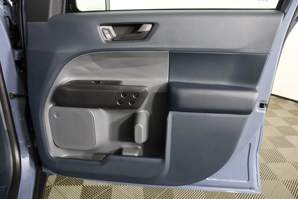 New 2026 Azure Gray Metallic Tri-Coat Ford XLT image 8