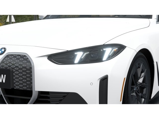 New 2026 Alpine White BMW xDrive40 image 6