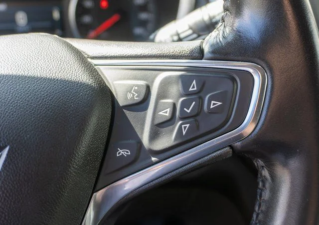 Used 2020 Silver Chevrolet LT image 24