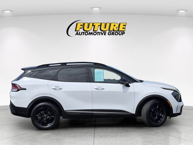 Used 2023 White Kia X-Pro Prestige image 3
