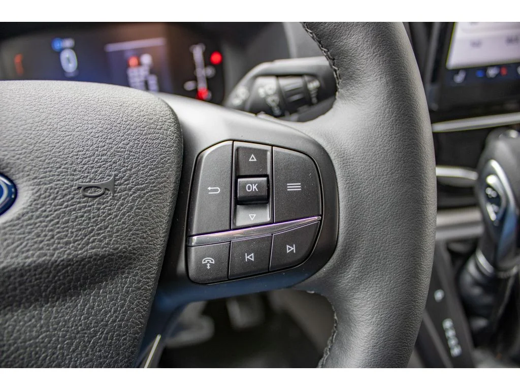 New 2026 OXFORD WHITE Ford XLT image 42
