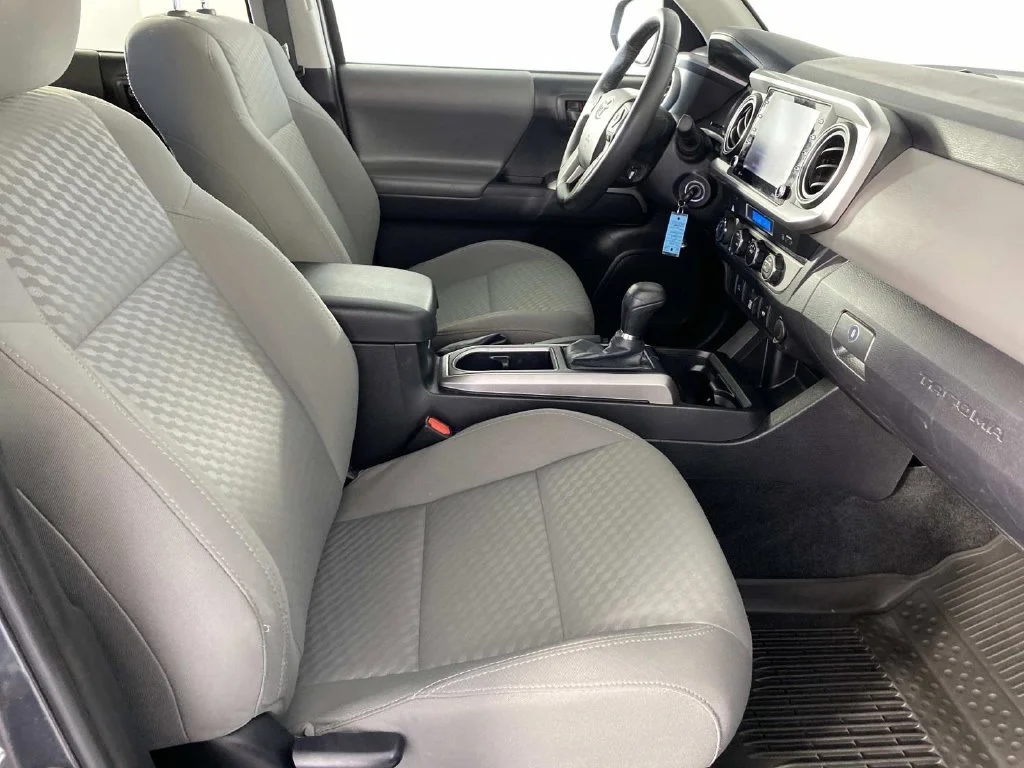 Used 2022 Magnetic Gray Metallic Toyota SR5 image 11