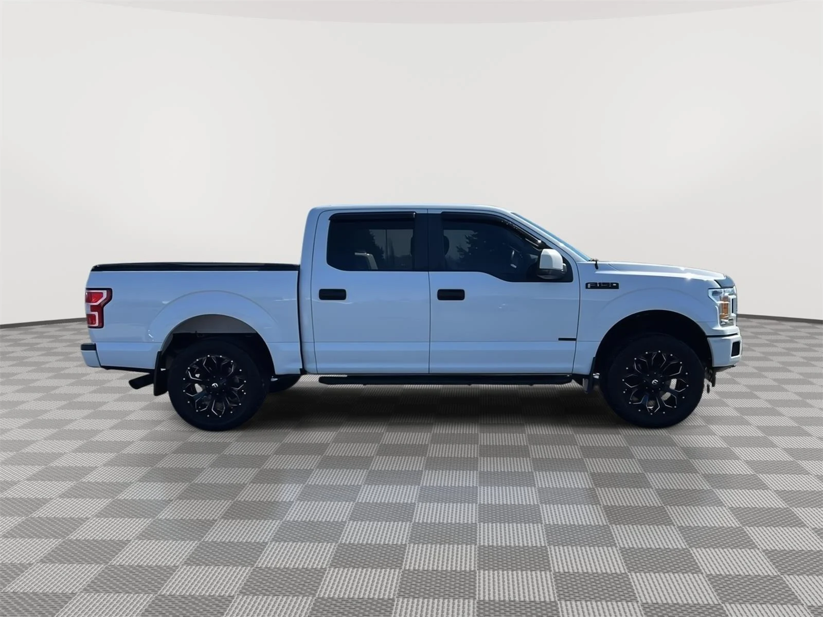 Used 2018 Ford F-150 XL with VIN 1FTEW1EP4JKF75594 for sale in Kansas City