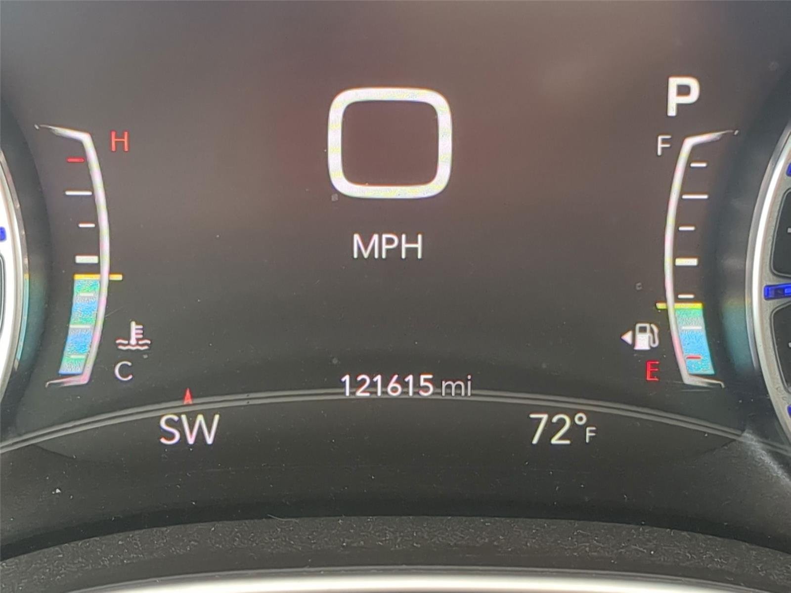 Used 2018 Brilliant Black Crystal Pearlcoat Chrysler Touring L Plus image 19
