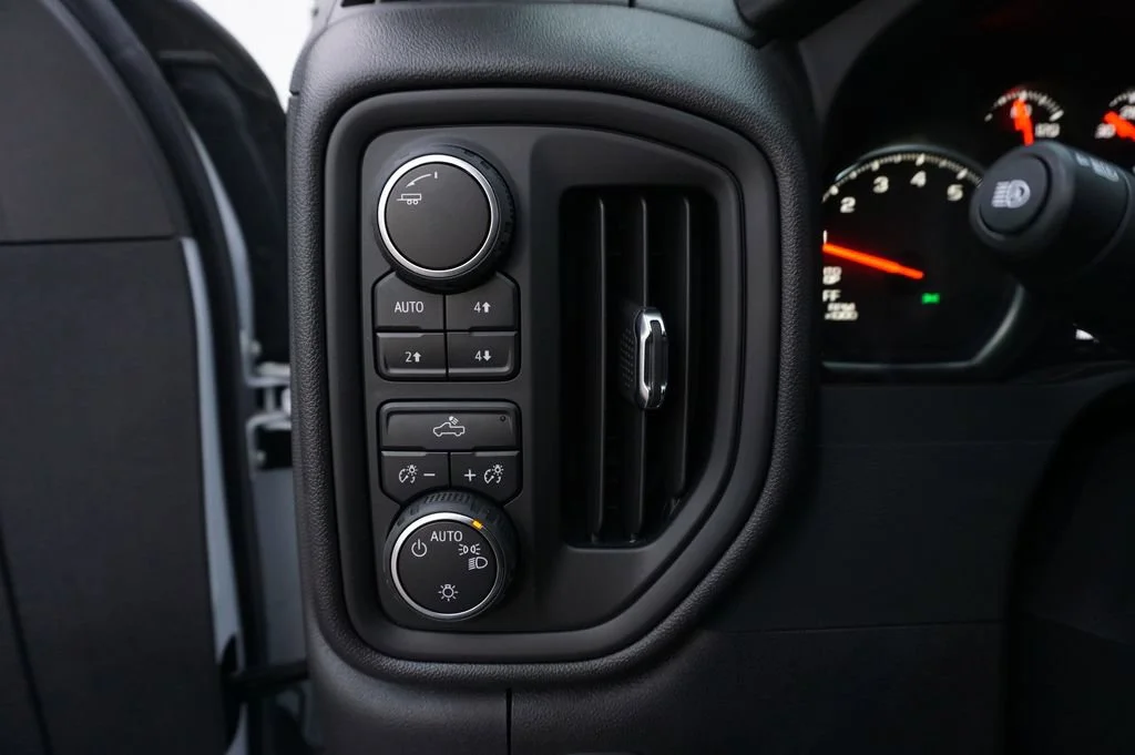 2025 Chevrolet Silverado 1500 Custom Trail Boss - Photo 21