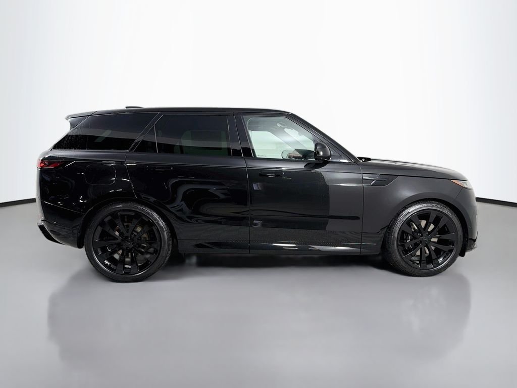 New 2027 Santorini Black Land Rover Dynamic SE P400 image 4