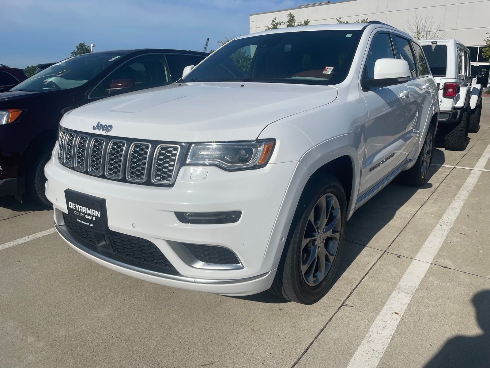 Used 2020 White Jeep Summit image 2
