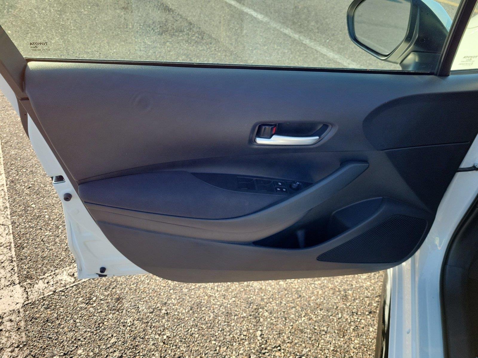 Used 2026 Ice Cap Toyota SE image 15
