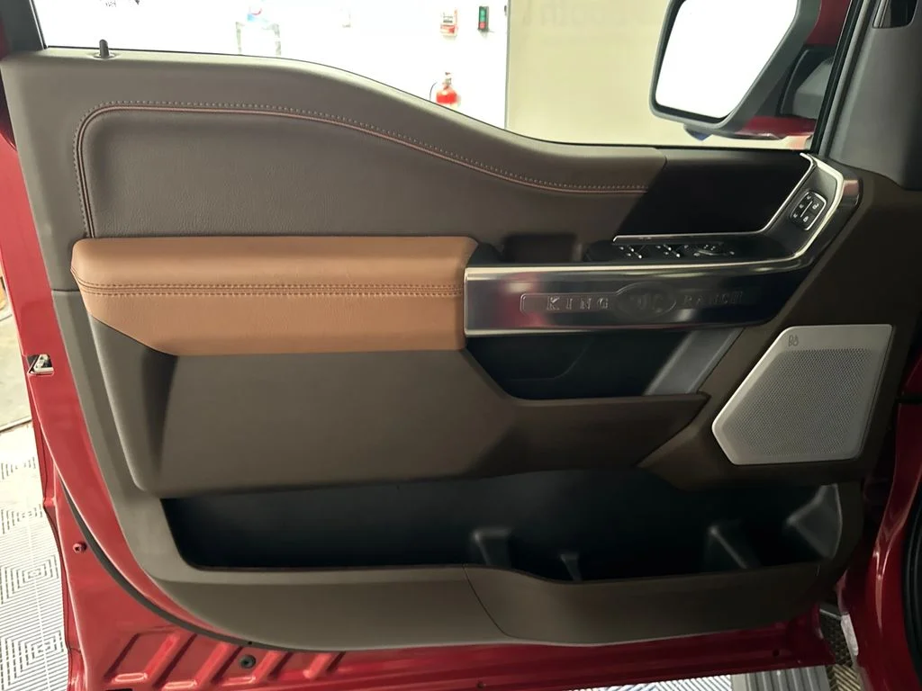 Certified Used 2025  Ford King Ranch image 16