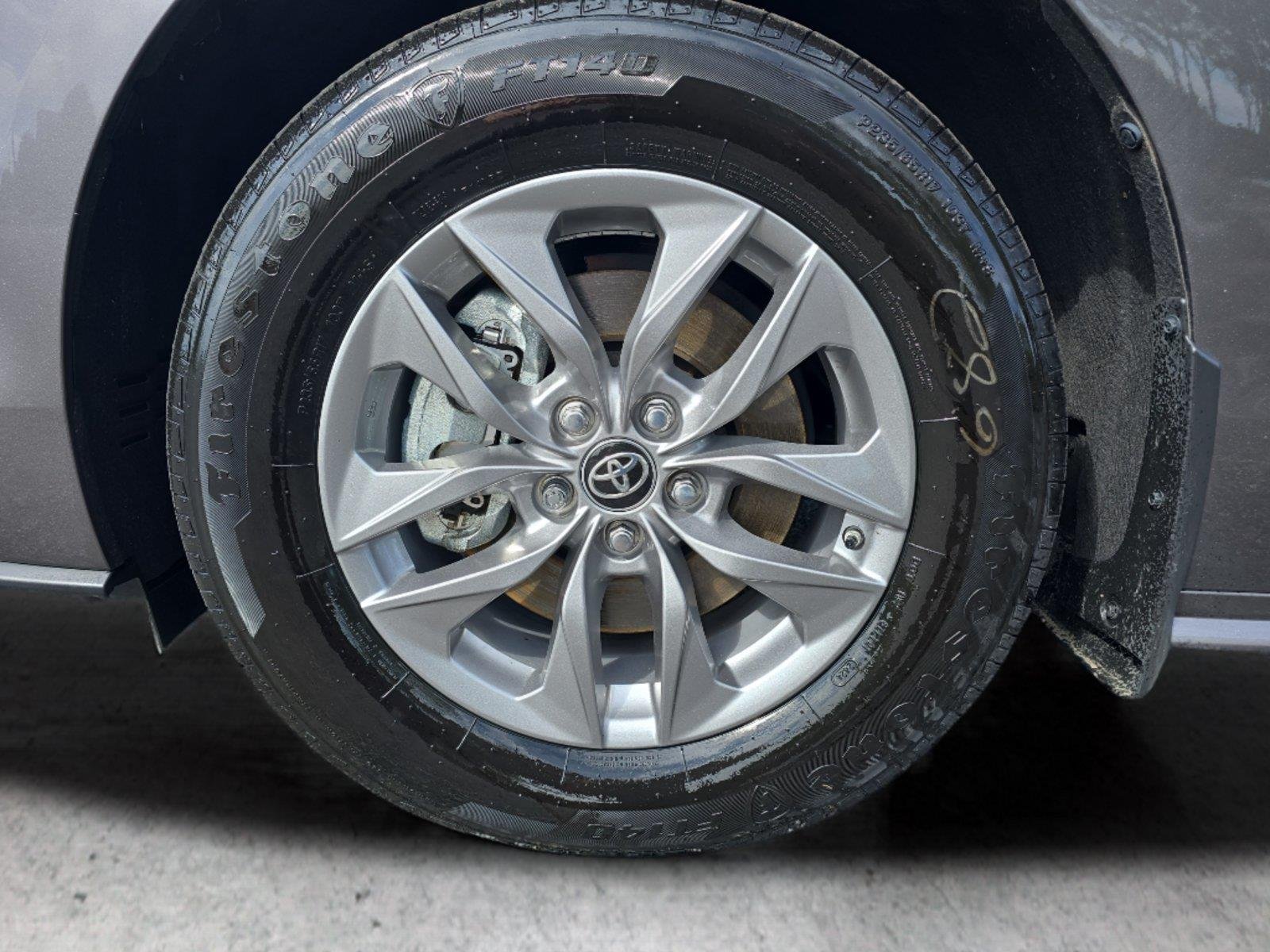 Used 2024 Predawn Gray Mica Toyota XLE image 30