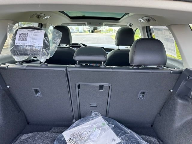 New 2026 Monument Gray Volkswagen 1.5T SEL image 17