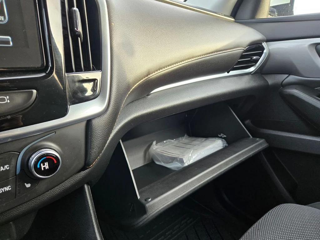 Used 2019 White Chevrolet LT AWD image 15