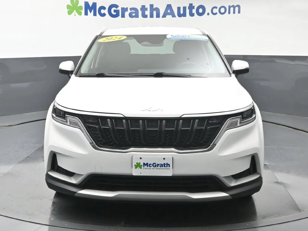Used 2024 White Kia LX image 6