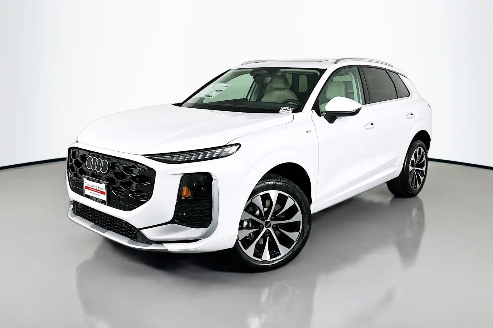 2026 Audi Q3 S line quattro's photo